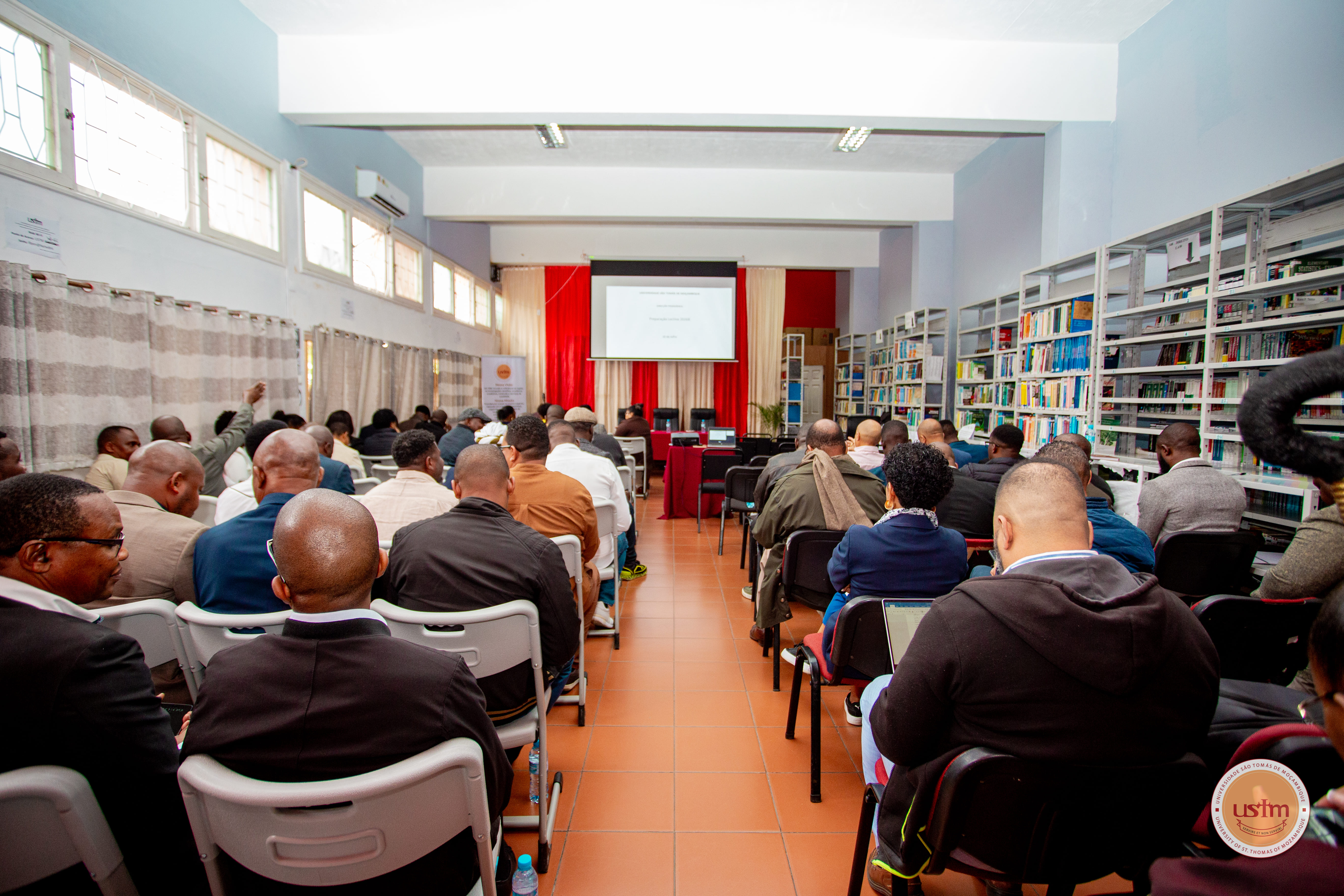 USTM REALIZA INDUÇÃO DOCENTE CENTRADA NO RIGOR, ÉTICA E INOVAÇÃO PEDAGÓGICA